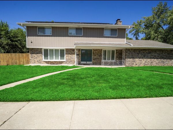 17152 Kenwood Avenue, South Holland, IL 60473