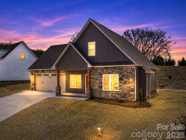 4957 Southview Drive , Hickory, NC 28602
