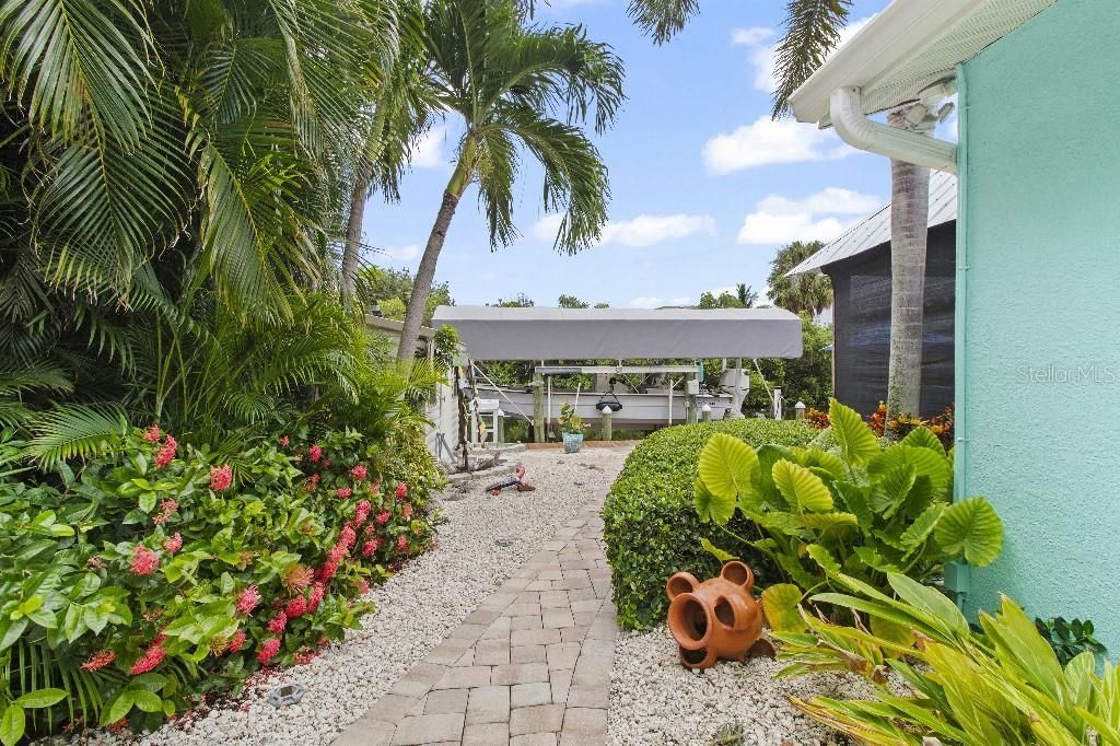 810 25th Avenue W, Palmetto, FL 34221 Photo