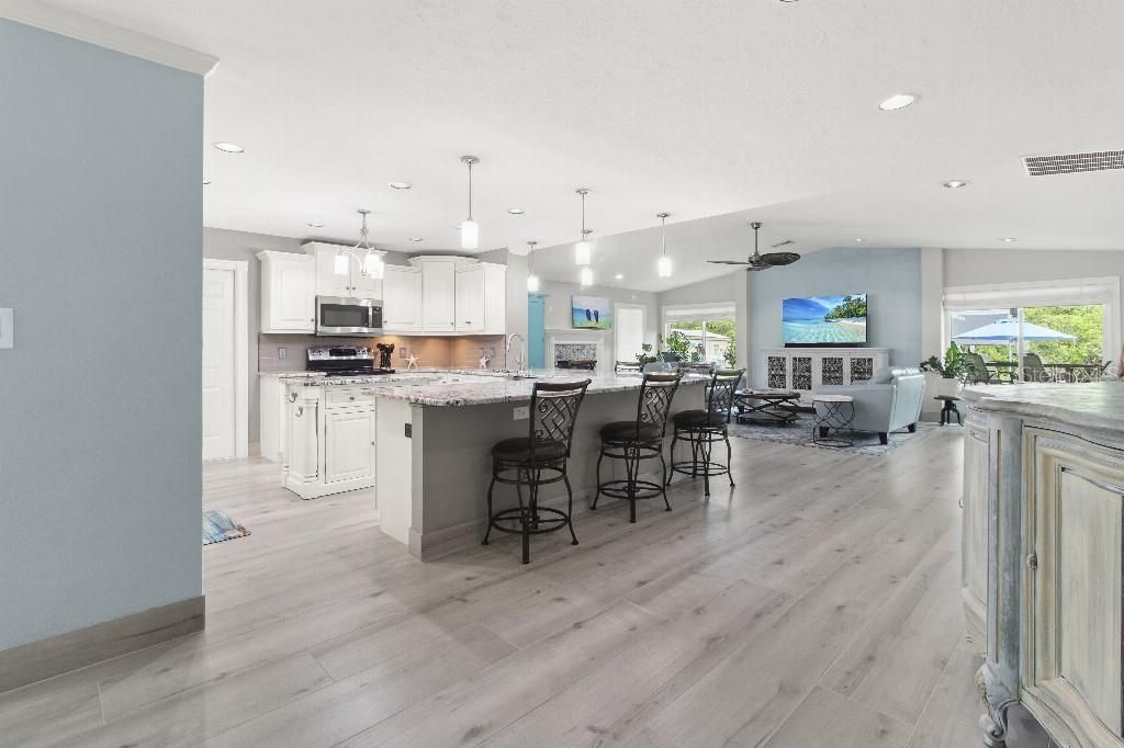 810 25th Avenue W, Palmetto, FL 34221 Photo