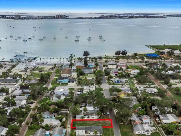 3020 CLINTON STREET S, GULFPORT, FL 33707