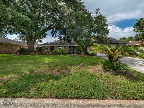 1824 DAYTONA Lane, Jacksonville, FL 32218