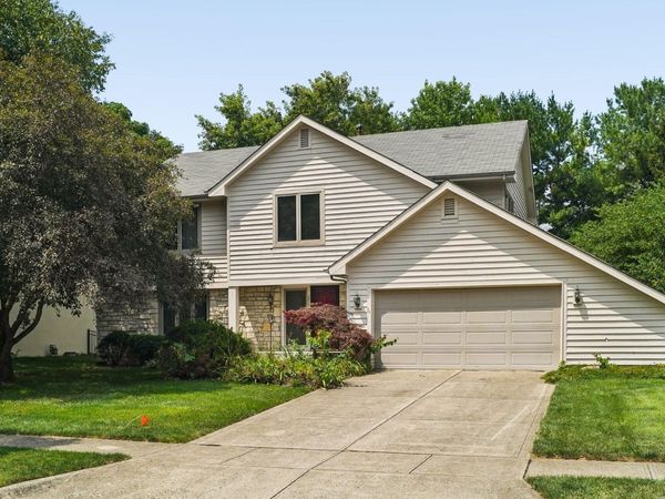 6981 Perry Drive, Worthington, OH 43085