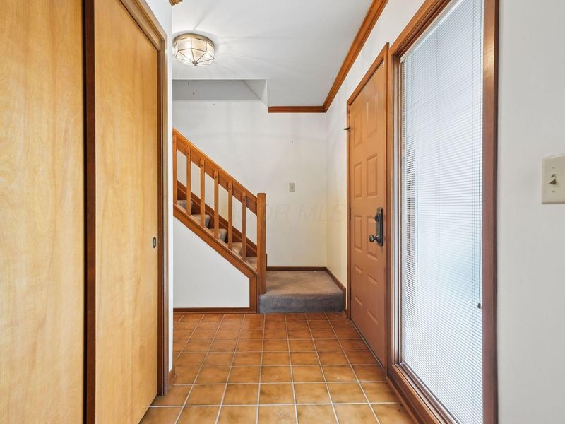 6981 Perry Drive, Worthington, OH 43085 Photo 5