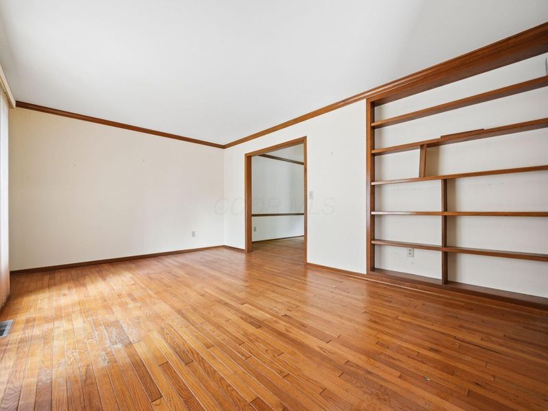 6981 Perry Drive, Worthington, OH 43085 Photo 8