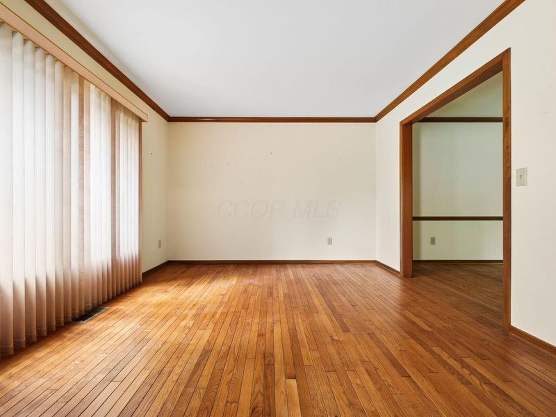 6981 Perry Drive, Worthington, OH 43085 Photo 9