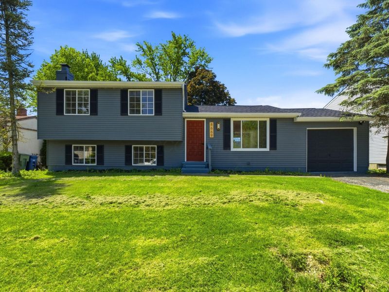 8669 Ripton Drive , Powell, OH 43065 Photo 2