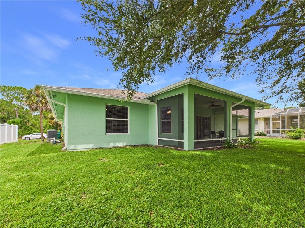 732 Newhall Terrace, Sebastian, FL 32958 Photo