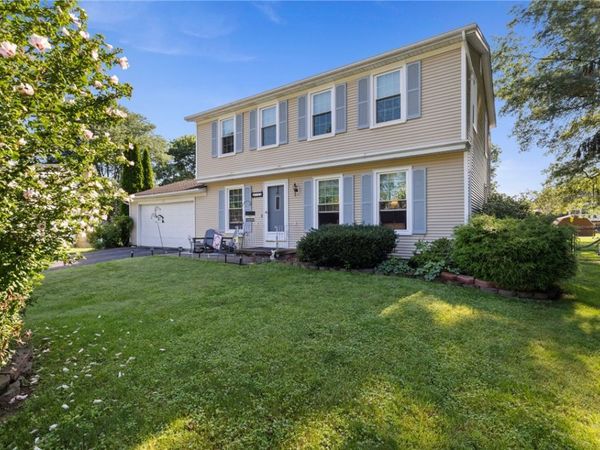 132 Stallion Circle, Rochester, NY 14626