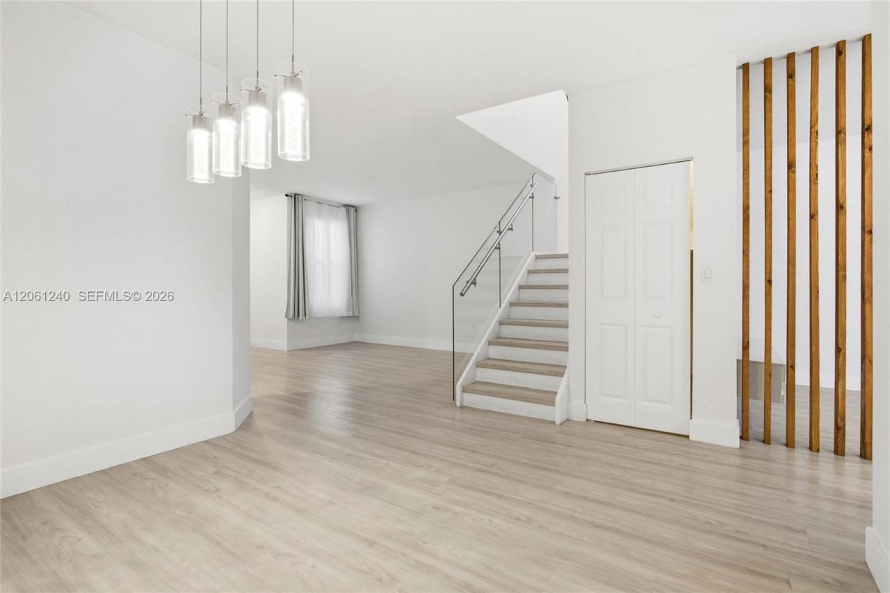 3430 W 106th Ter, Unit 106, Hialeah, FL 33018 Photo