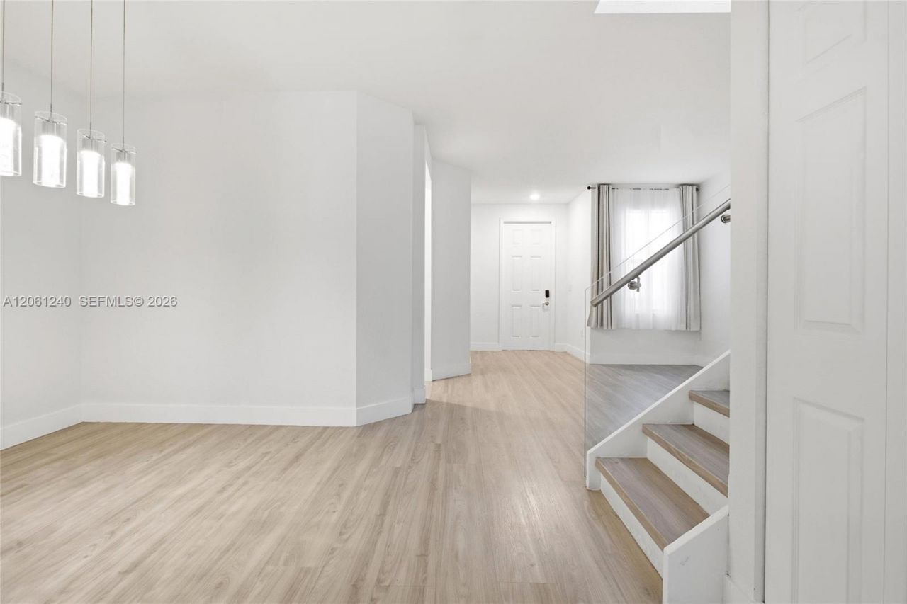 3430 W 106th Ter, Unit 106, Hialeah, FL 33018 Photo