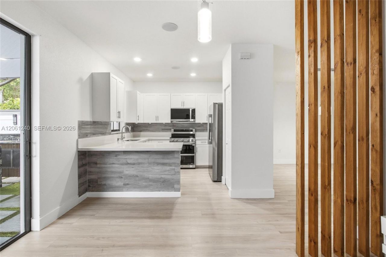 3430 W 106th Ter, Unit 106, Hialeah, FL 33018 Photo