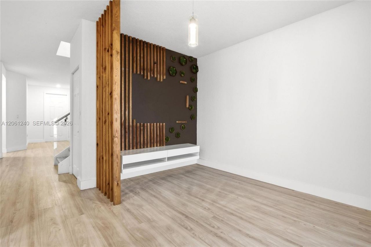 3430 W 106th Ter, Unit 106, Hialeah, FL 33018 Photo