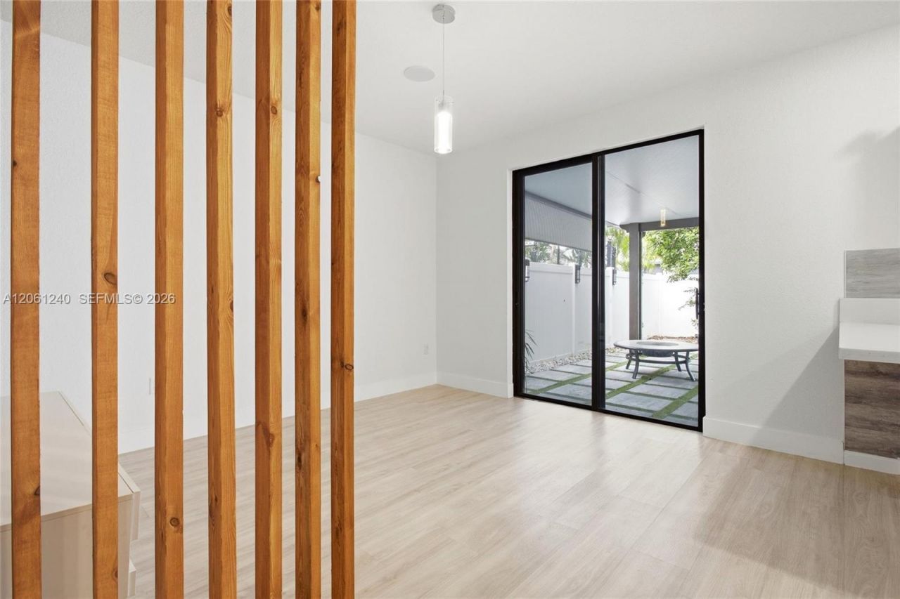 3430 W 106th Ter, Unit 106, Hialeah, FL 33018 Photo