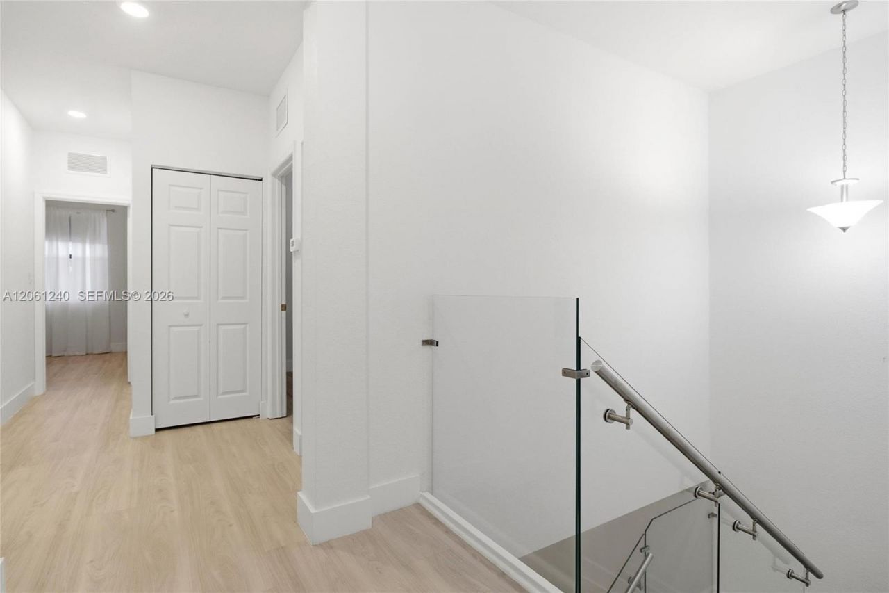 3430 W 106th Ter, Unit 106, Hialeah, FL 33018 Photo
