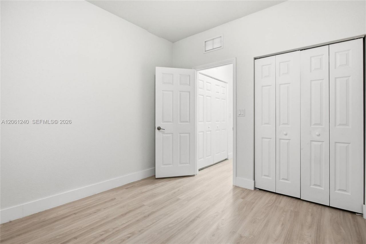 3430 W 106th Ter, Unit 106, Hialeah, FL 33018 Photo