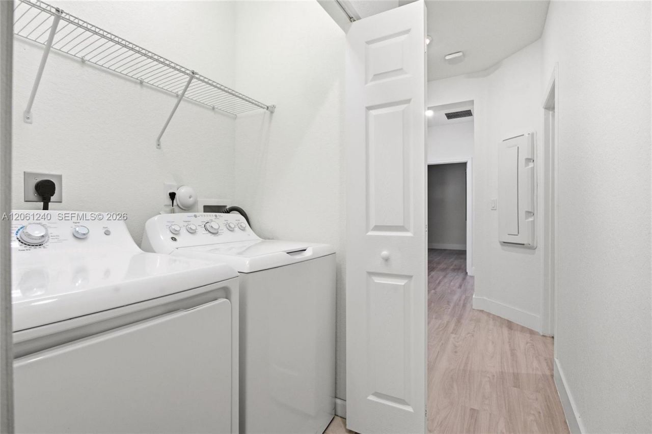 3430 W 106th Ter, Unit 106, Hialeah, FL 33018 Photo