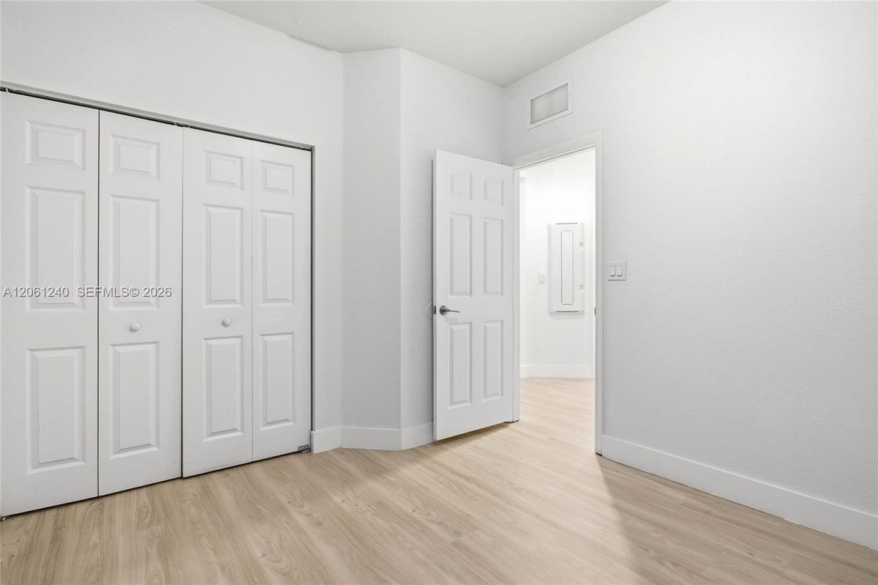 3430 W 106th Ter, Unit 106, Hialeah, FL 33018 Photo