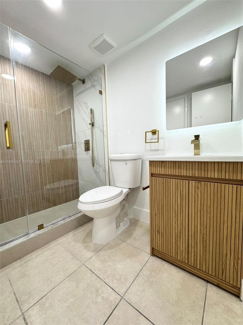 5580 W 26th Ct, Unit 209, Hialeah, FL 33016 Photo