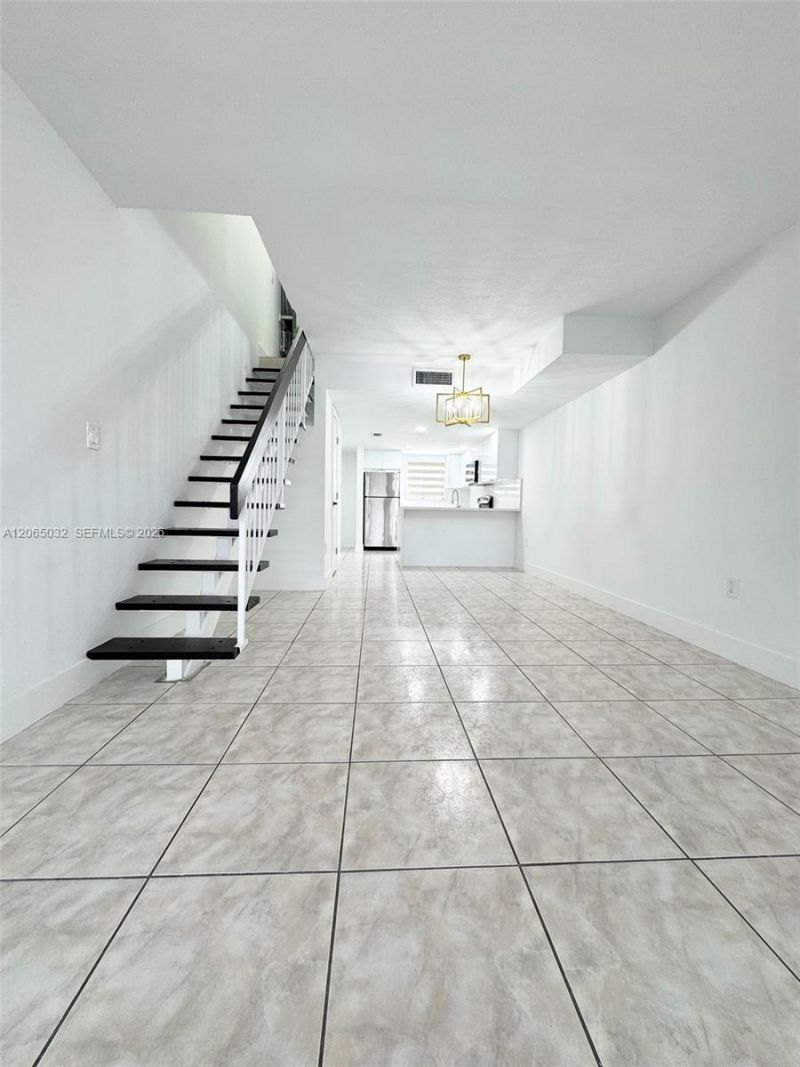5580 W 26th Ct, Unit 209, Hialeah, FL 33016 Photo