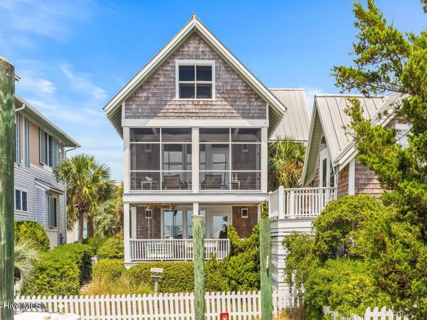 41 Transom Row, Bald Head Island, NC 28461