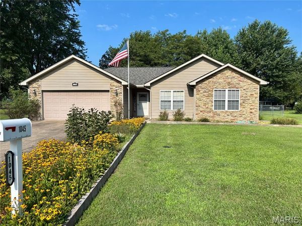 1045 Bishop Lane , Montgomery City, MO 63361