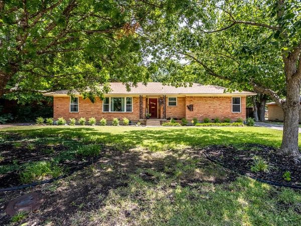 124 MARTIN Drive, Lancaster, TX 75146