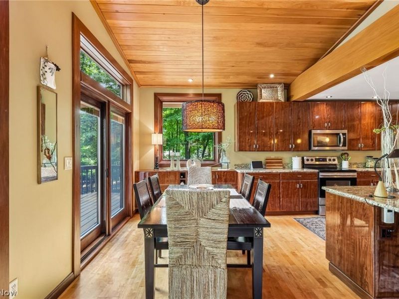 985 S Medina Line Road, Wadsworth, OH 44281 Photo 13