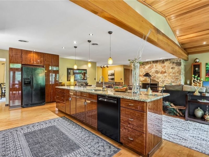 985 S Medina Line Road, Wadsworth, OH 44281 Photo 16