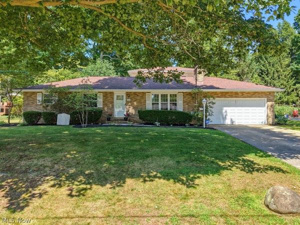 3167 Stanley Road, Fairlawn, OH 44333