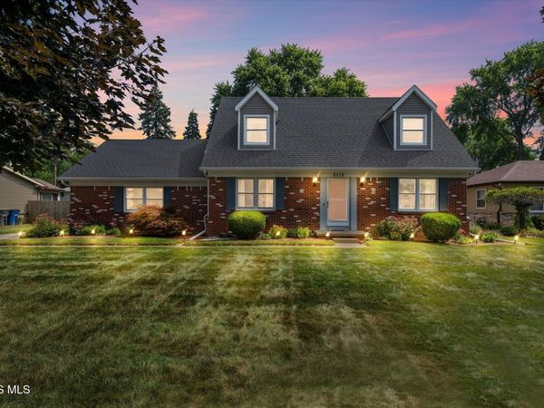 2115 Thornapple Drive, Toledo, OH 43614