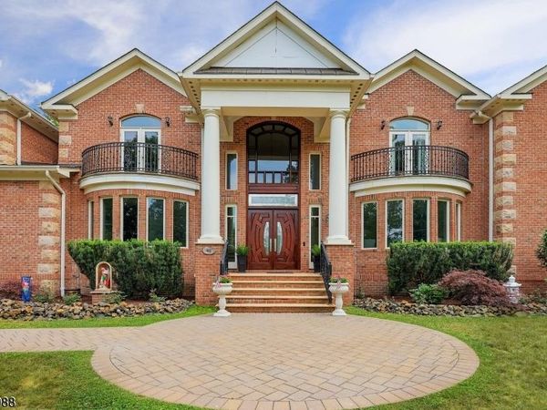41 Mareu Dr, Watchung, NJ 07069
