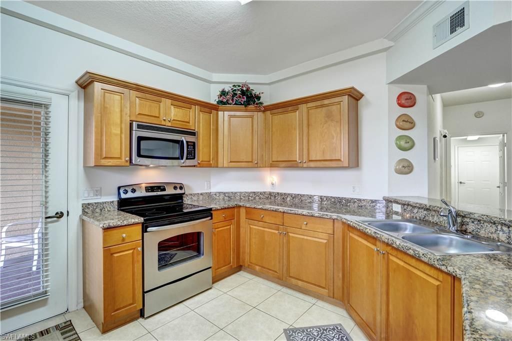 1800 Concordia Lake Cir, Unit 2303, Cape Coral, FL 33909 Photo