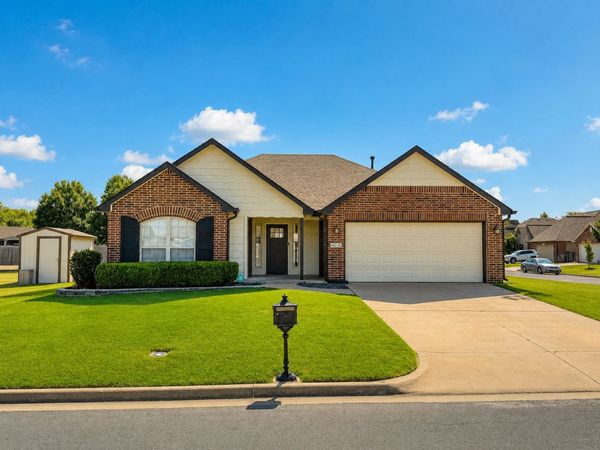 4825 S 189th East Avenue , Tulsa, OK 74134