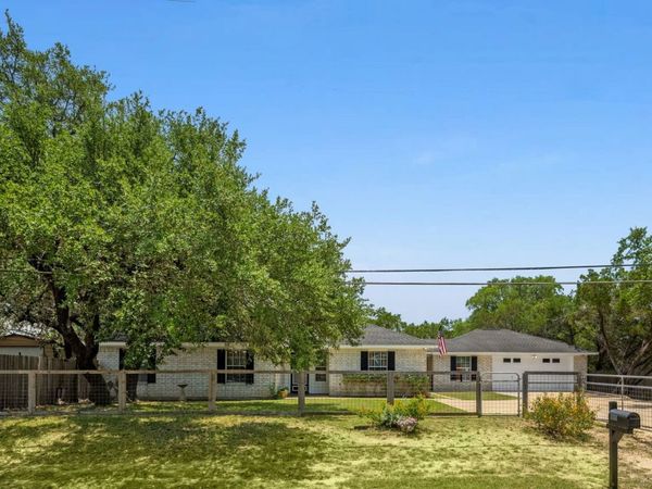 1106 Amanda, Canyon Lake, TX 78133