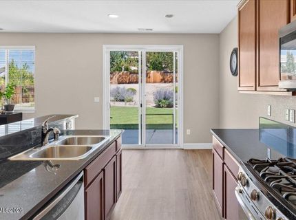 7325 Heritage Oaks Drive, Reno, NV 89523 Photo