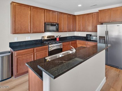7325 Heritage Oaks Drive, Reno, NV 89523 Photo