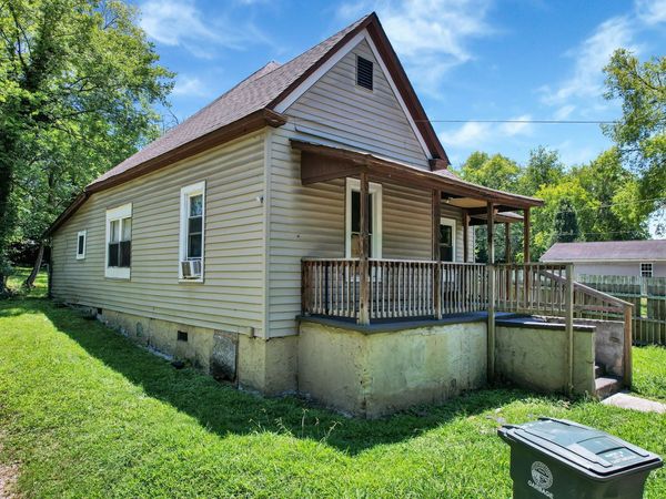 1722 Stanfiel Street , Chattanooga, TN 37404