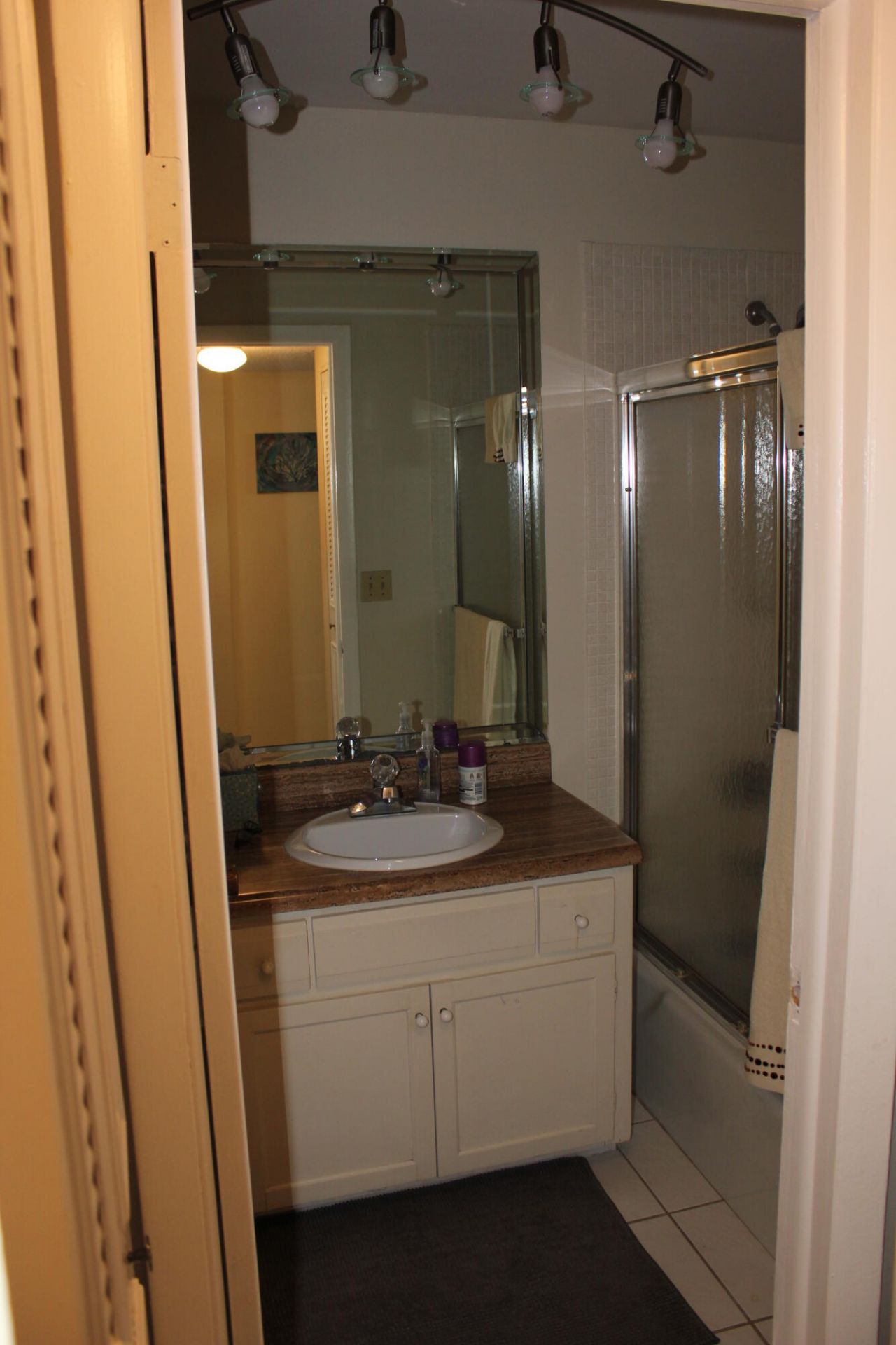 3660 Inverrary Drive, Unit 3V, Lauderhill, FL 33319 Photo