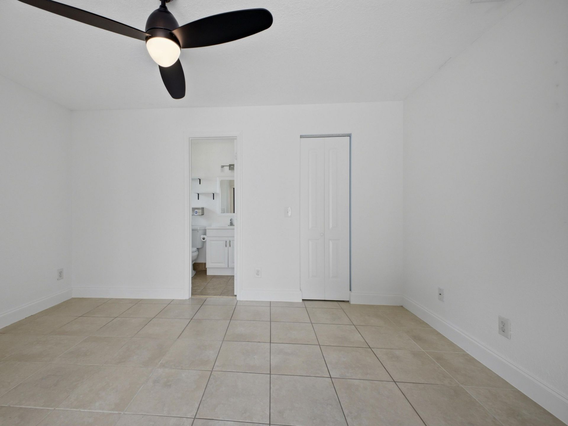 1110 Manor Drive, Palm Springs, FL 33461 Photo