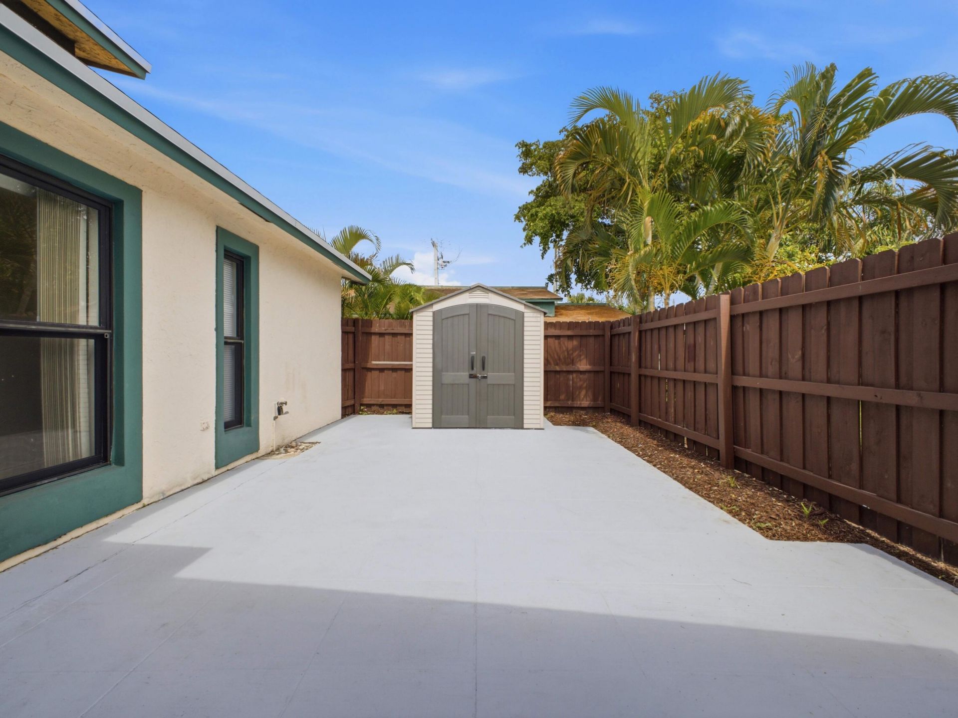 1110 Manor Drive, Palm Springs, FL 33461 Photo