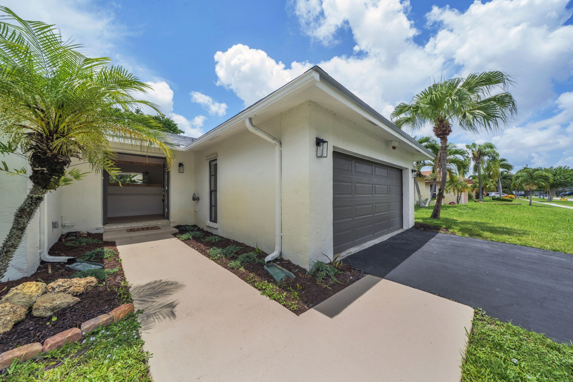 4854 Acorn Drive, Boca Raton, FL 33487 Photo