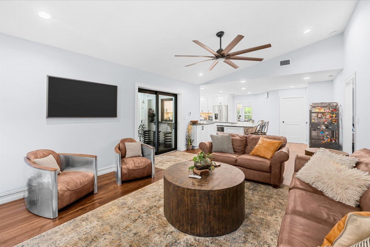 366 NE Ficus Terrace, Jensen Beach, FL 34957 Photo