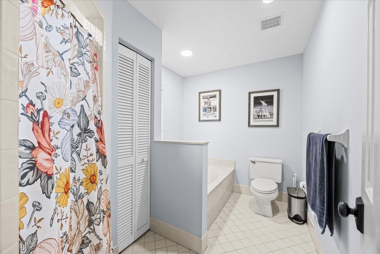 366 NE Ficus Terrace, Jensen Beach, FL 34957 Photo