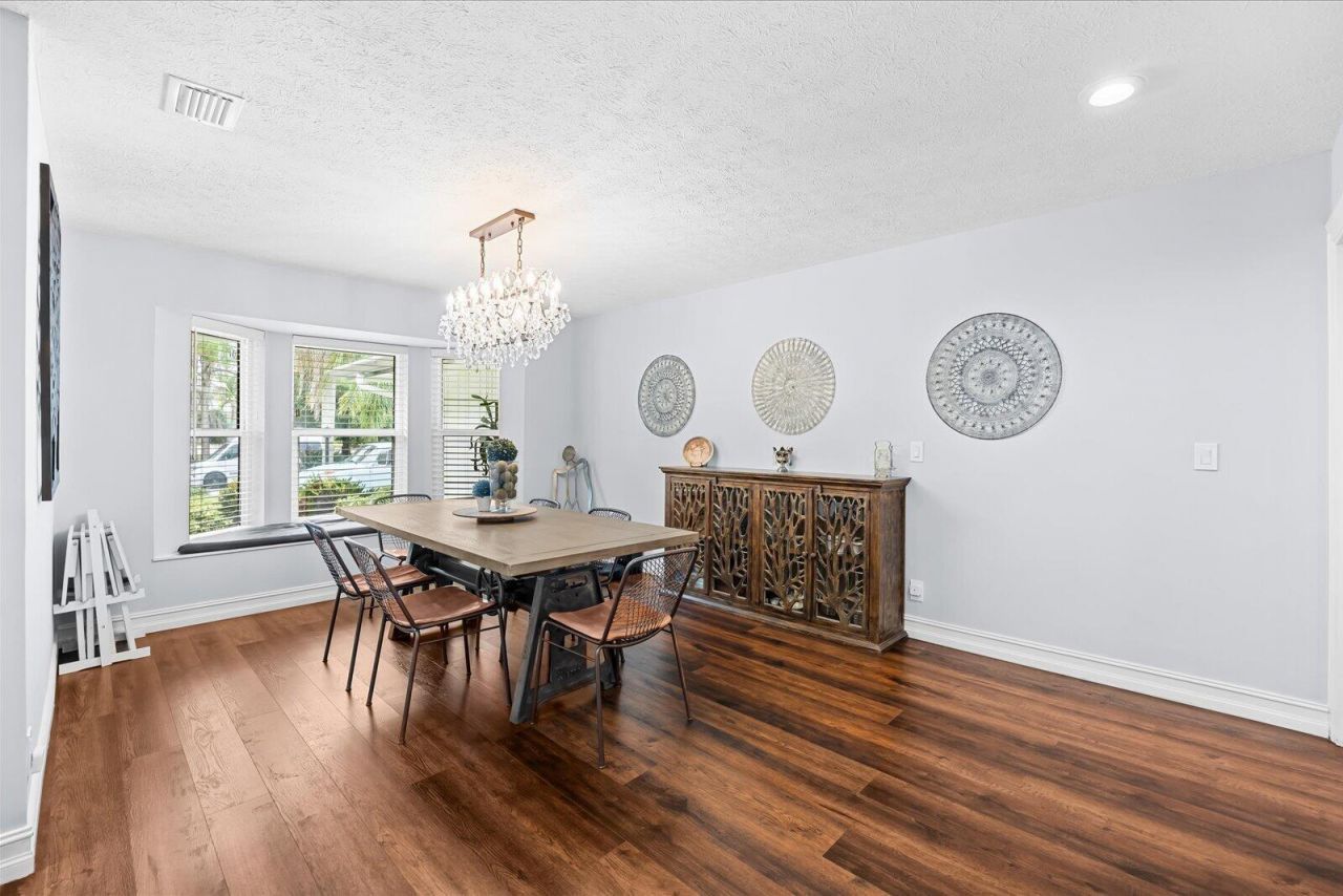 366 NE Ficus Terrace, Jensen Beach, FL 34957 Photo