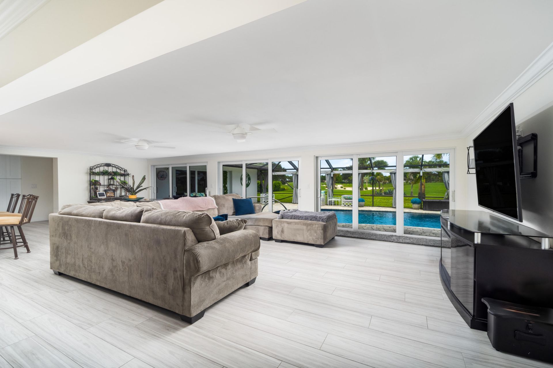 3273 SE Fairway E, Stuart, FL 34997 Photo