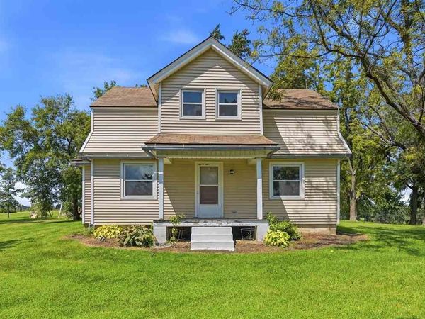 2955 245th Street, Ainsworth, IA 52201
