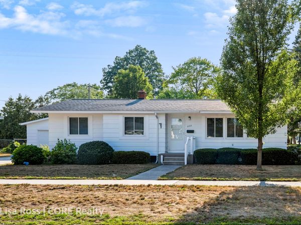 3155 Lindland Road, Muskegon, MI 49441