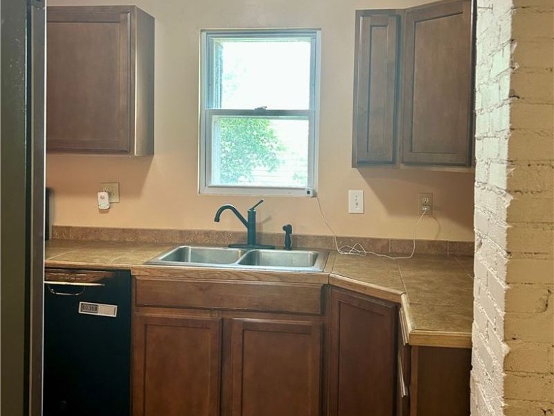 1498 Overlook Drive, Akron, OH 44314 Photo 5
