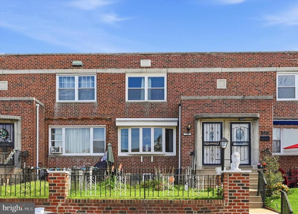 7959 Gilbert Street, Philadelphia, PA 19150 Main Photo